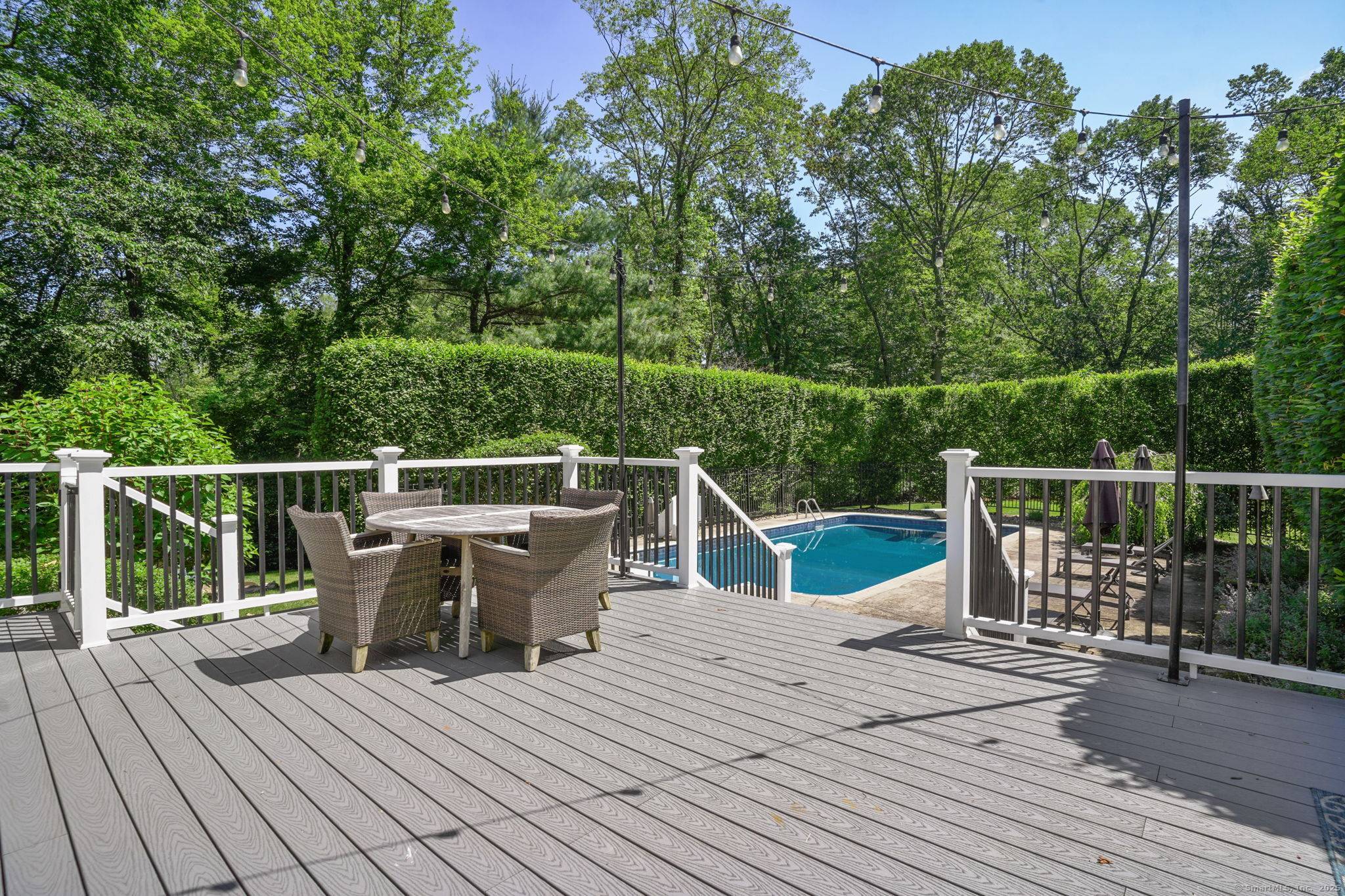 Trumbull, CT 06611,112 Greenbrier Road