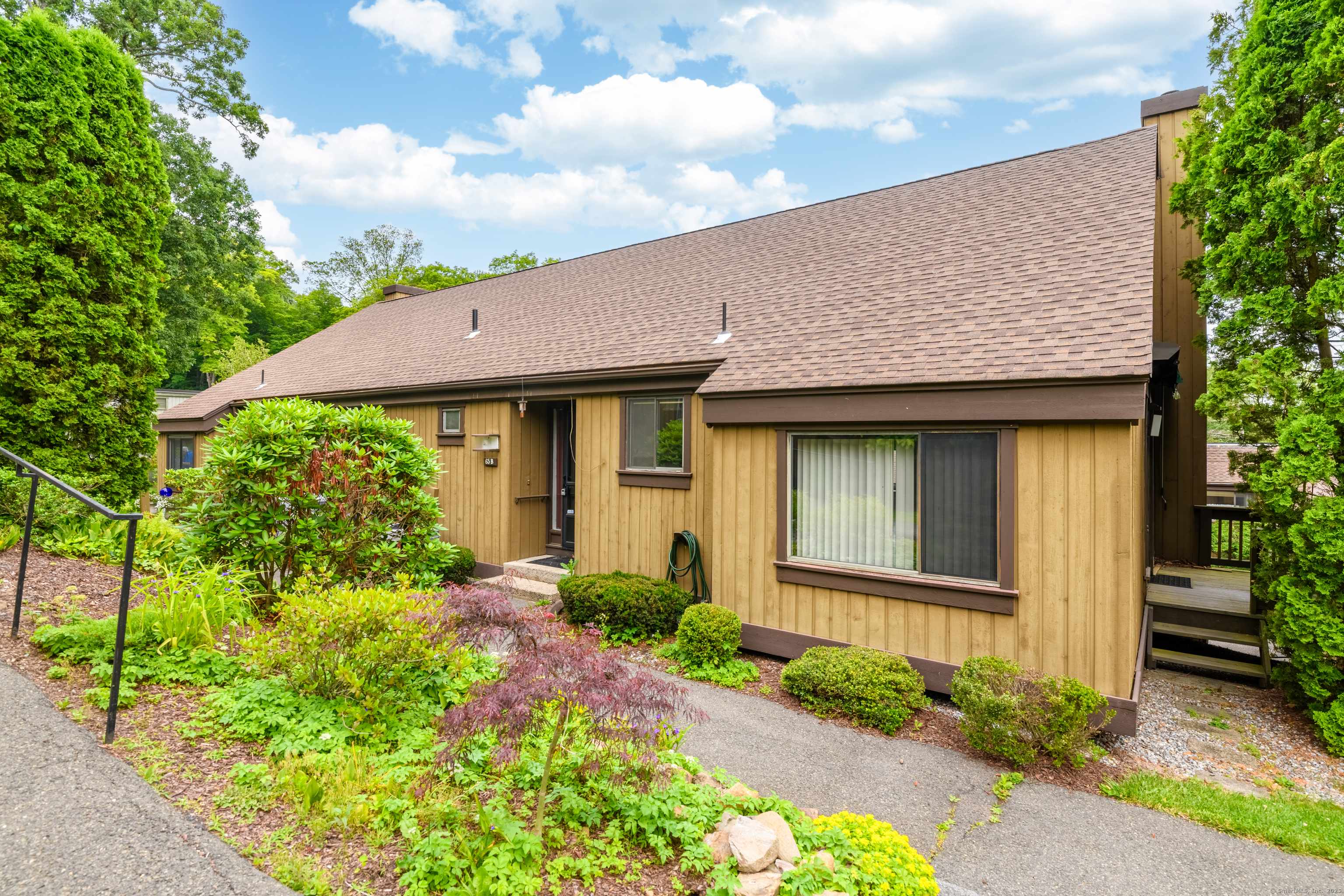 65 Heritage Village #B, Southbury, CT 06488