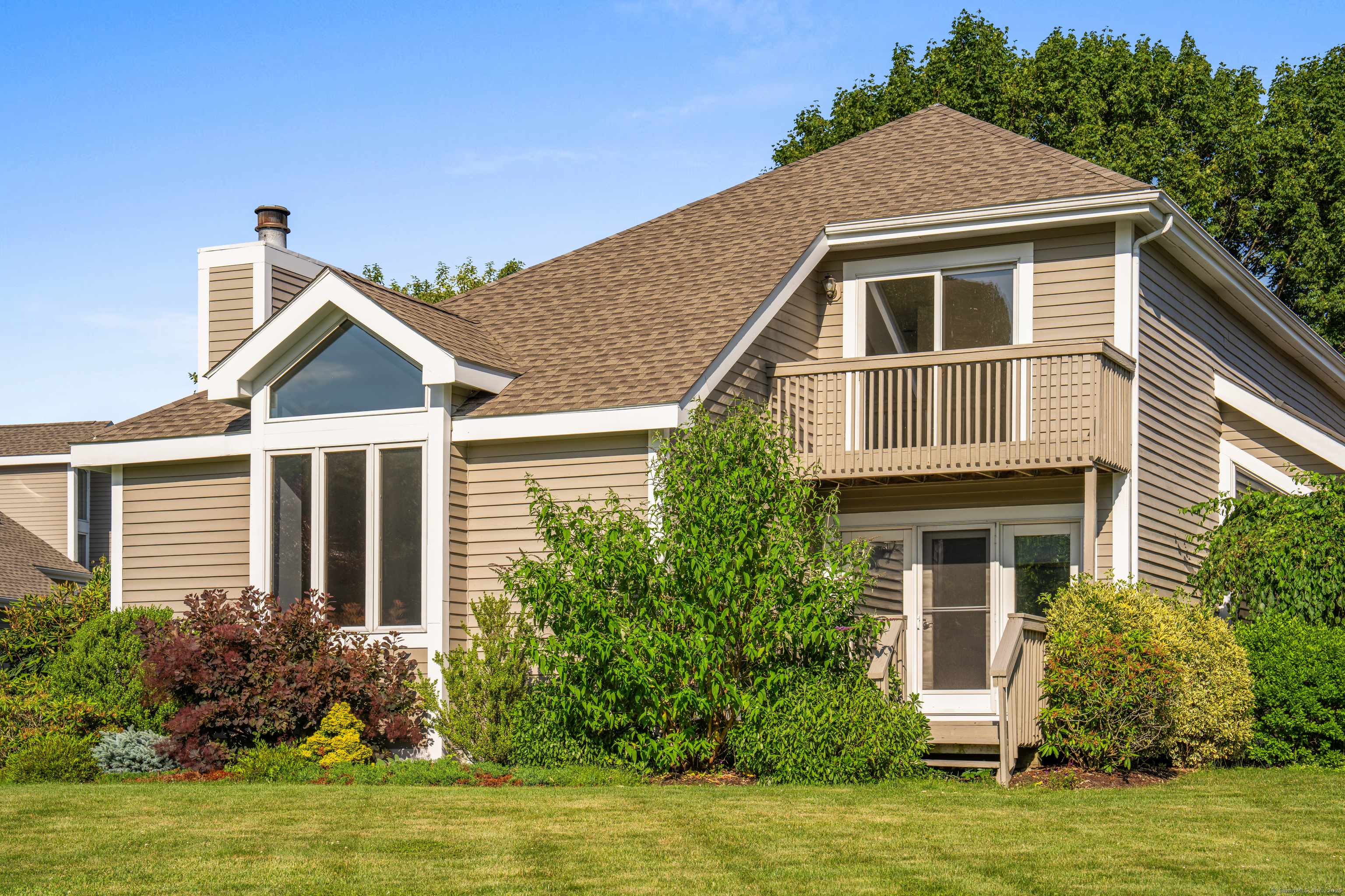 Stonington, CT 06355,6 Pondside Court #6