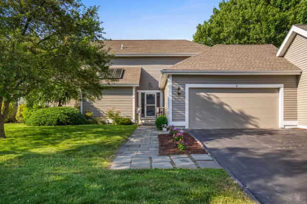 6 Pondside Court #6, Stonington, CT 06355