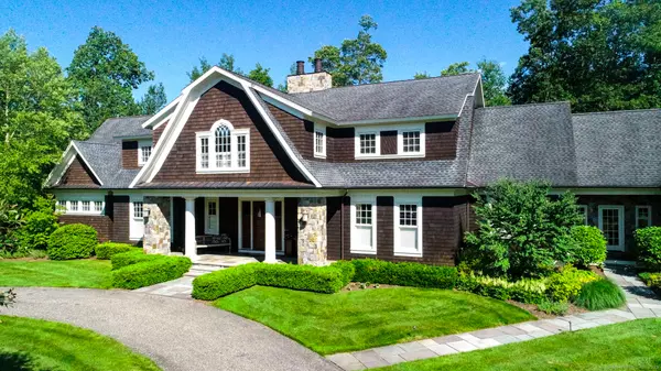 Avon, CT 06001,25 Sky View Drive
