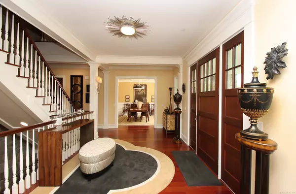 Avon, CT 06001,25 Sky View Drive