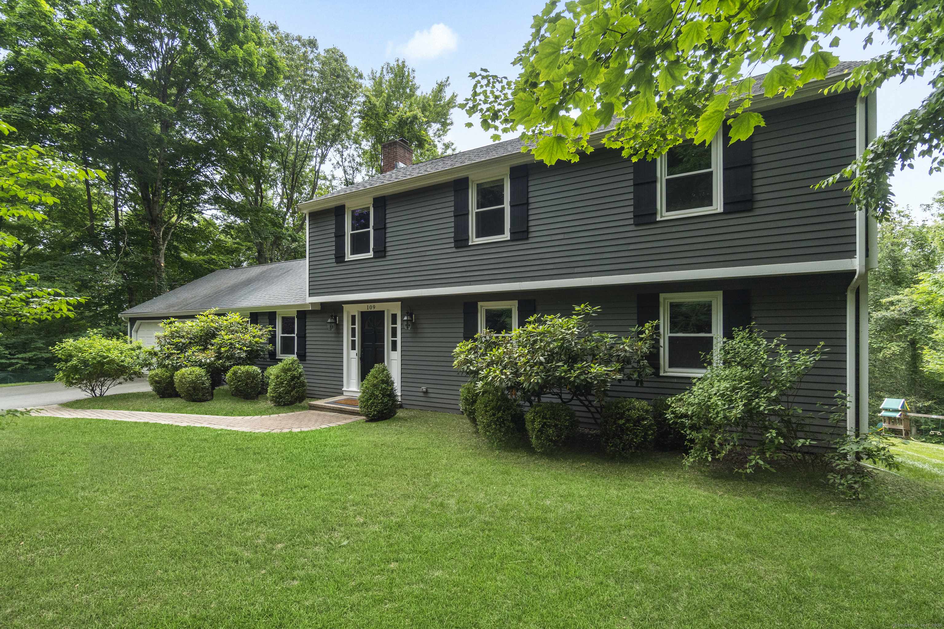 Killingworth, CT 06419,109 Hemlock Drive
