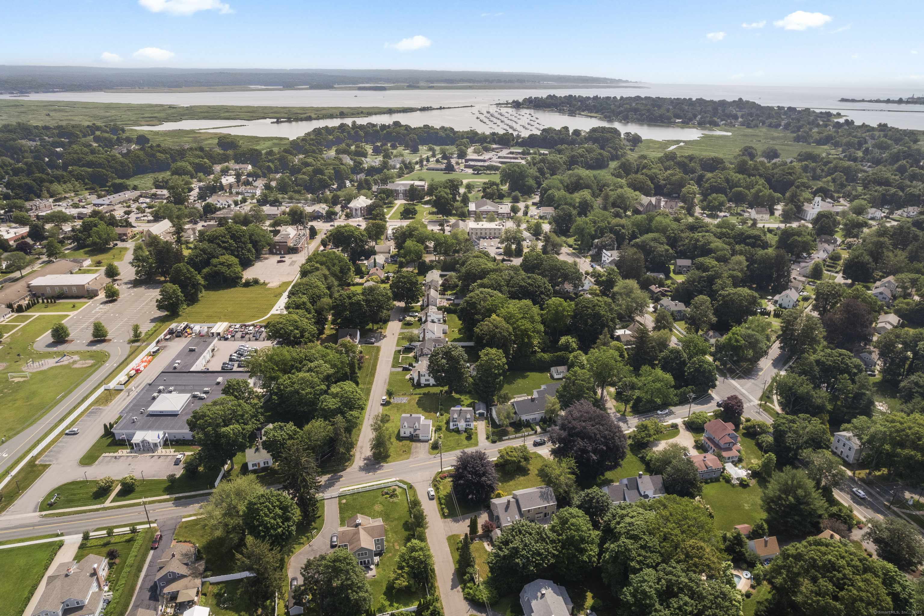 16 Lynde Street, Old Saybrook, CT 06475