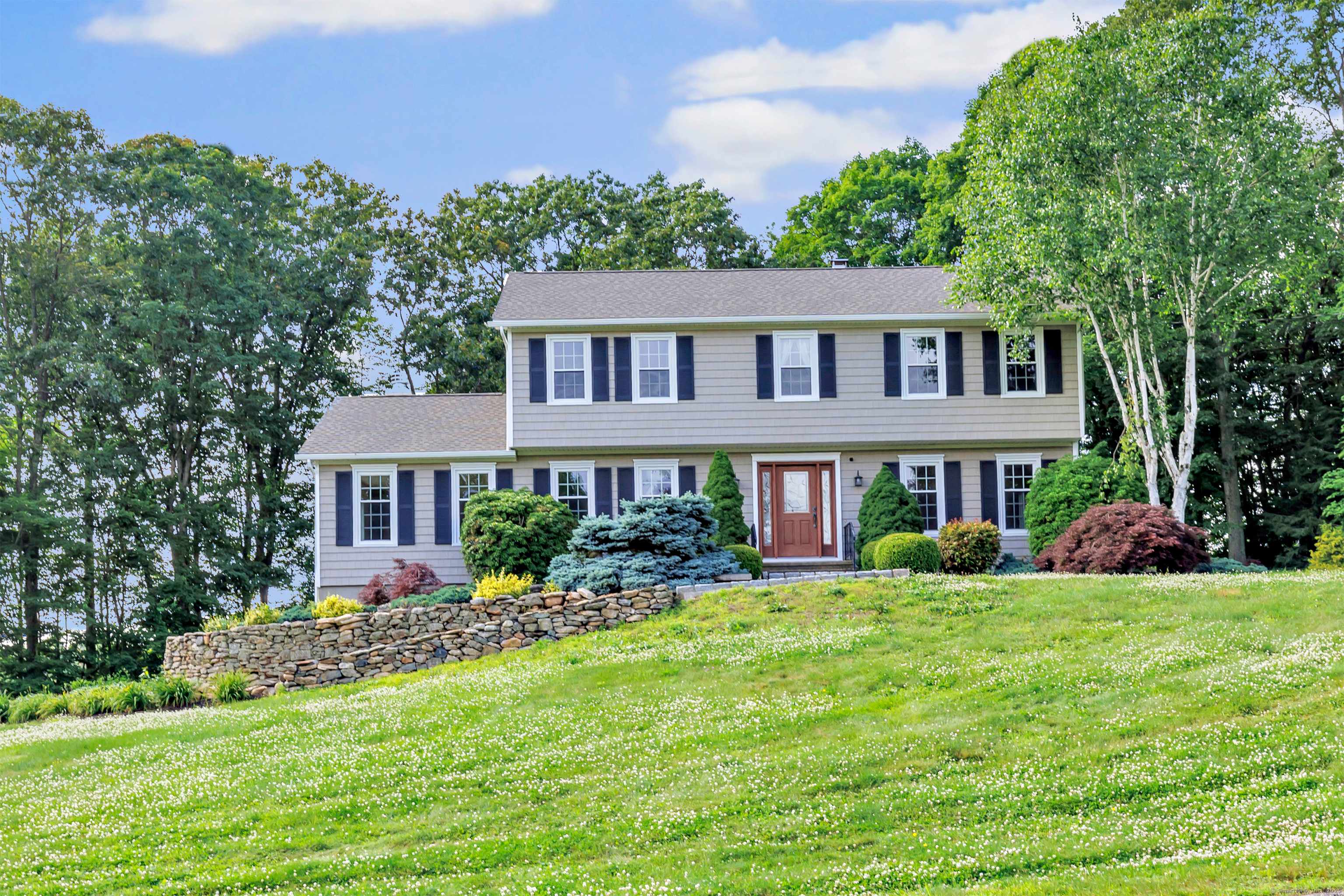 90 Chamberlain Drive, Shelton, CT 06484