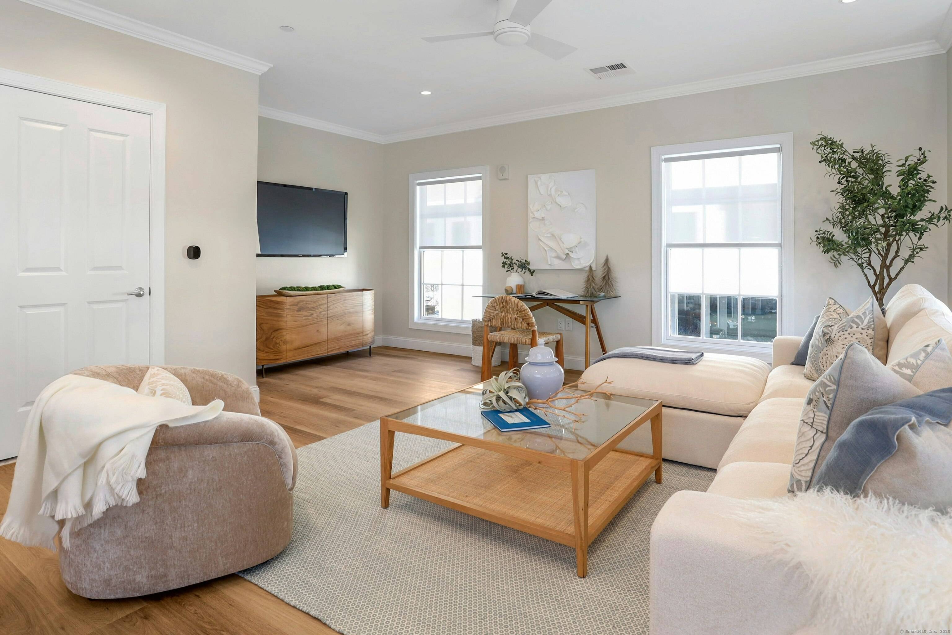 Darien, CT 06820,440 Heights Road #202