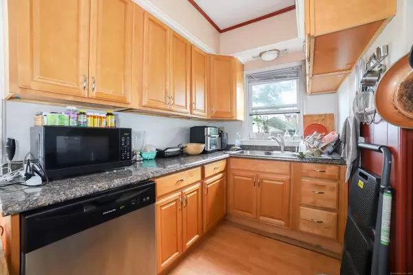 New Haven, CT 06511,44 Clark Street
