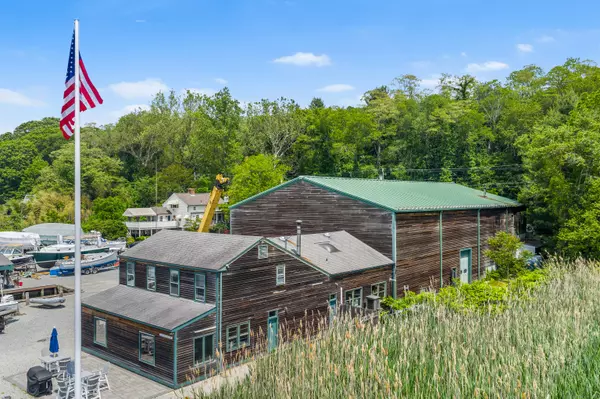 Old Lyme, CT 06371,34 Neck Road
