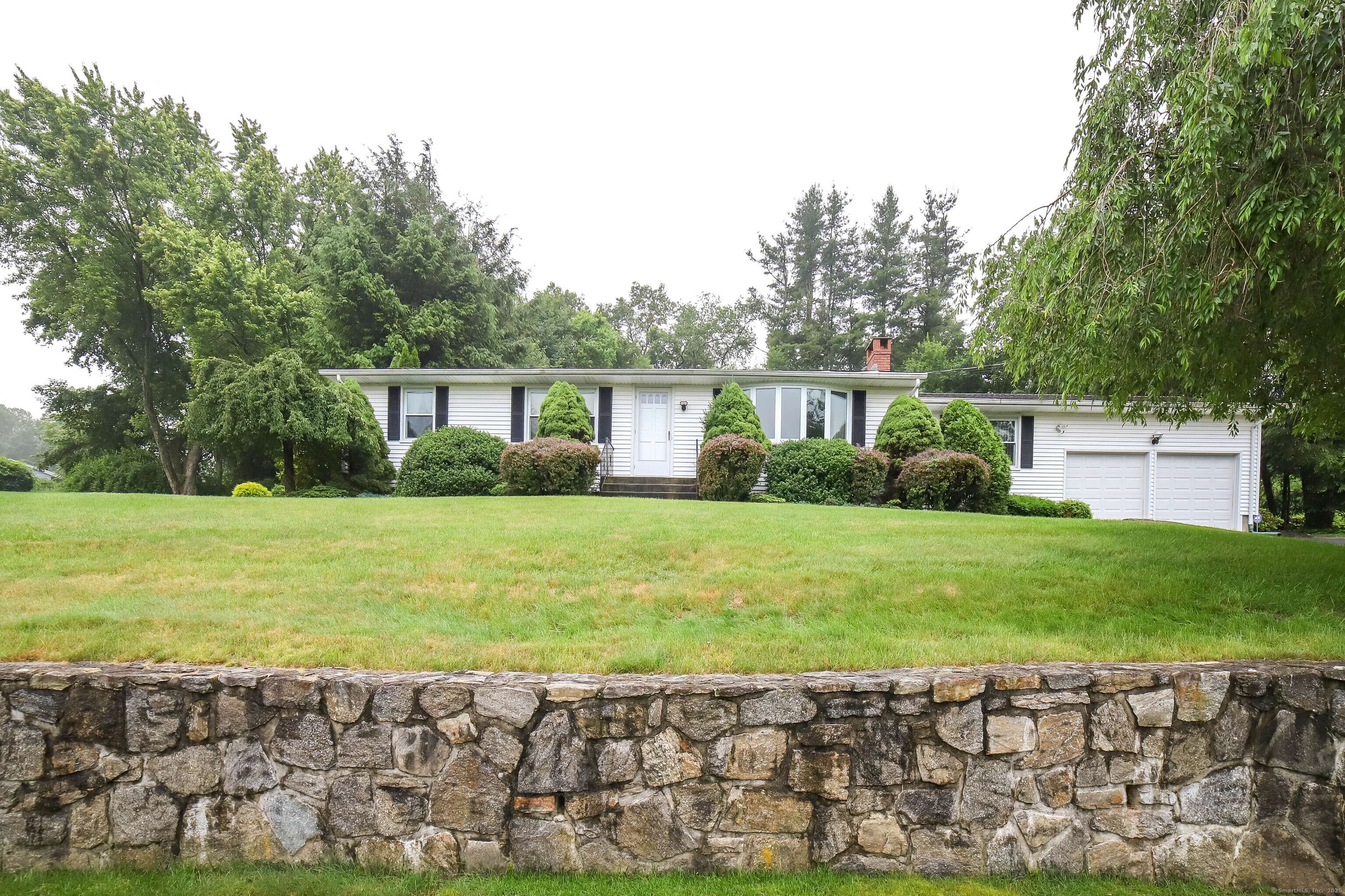 57 Apple Tree Lane, Hamden, CT 06518
