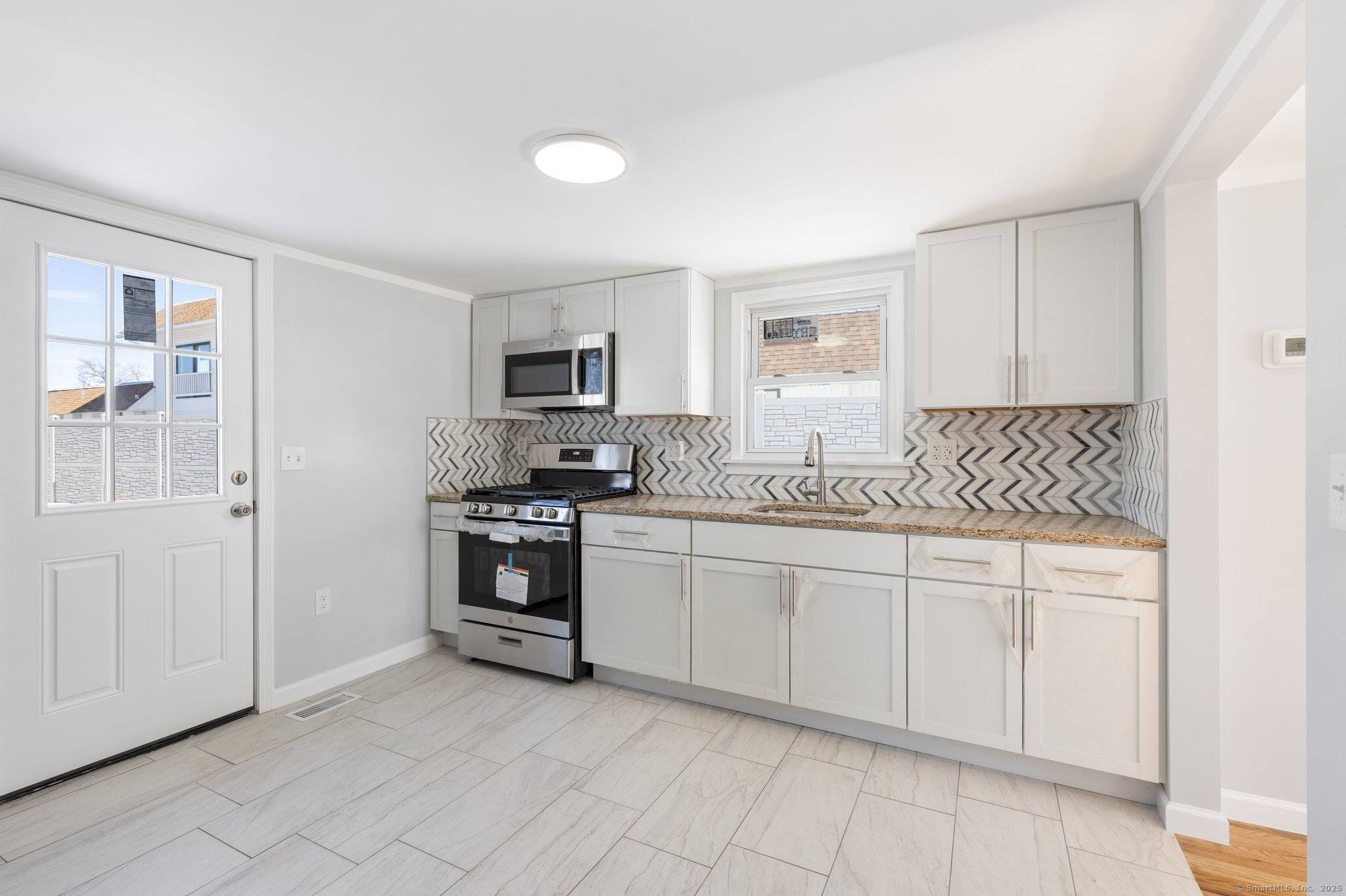 Windsor Locks, CT 06096,588 North Street