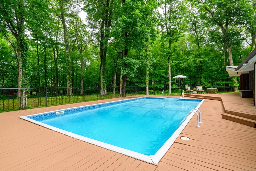6 High Ridge Grove, Brookfield, CT 06804