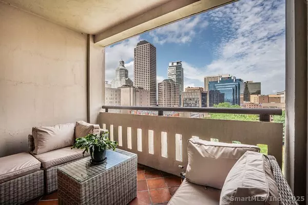 Hartford, CT 06103,1 Gold Street #APT 14ABC