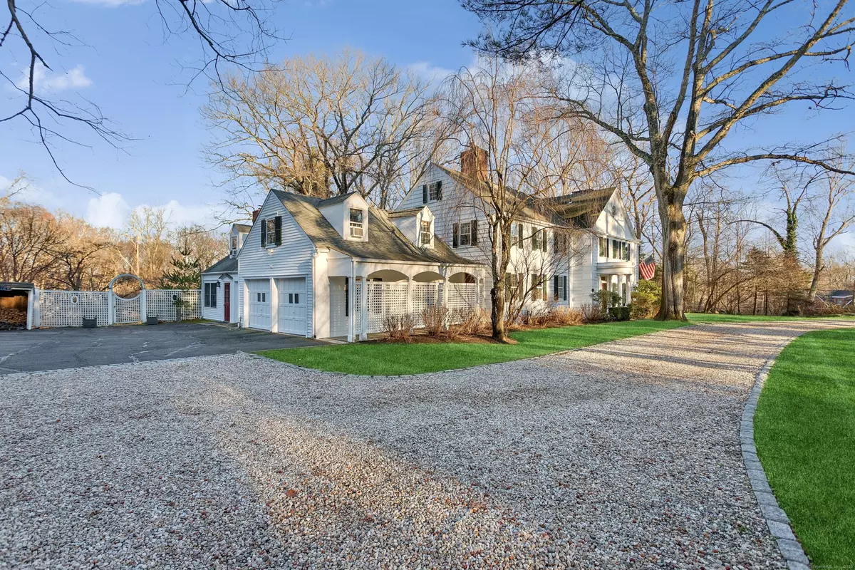 Stamford, CT 06903,2 Laurel Road