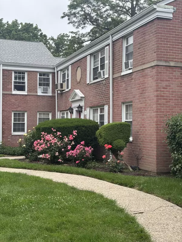 Stamford, CT 06902,74 Standish Road #APT 3