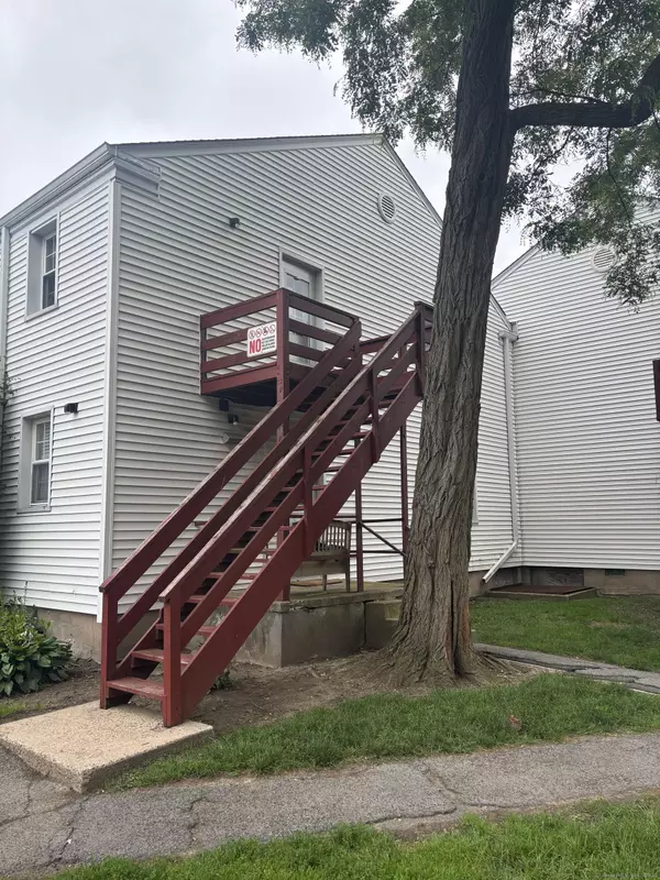 Stamford, CT 06902,74 Standish Road #APT 3