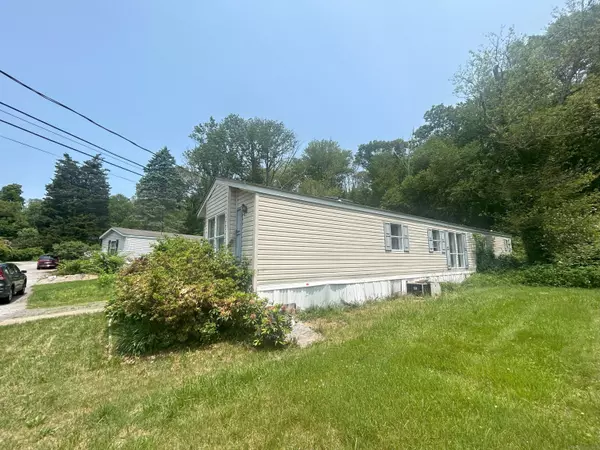 Ledyard, CT 06335,967 Long Cove Road #TRLR 2