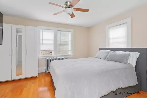 Fairfield, CT 06824,96 Kenwood Avenue