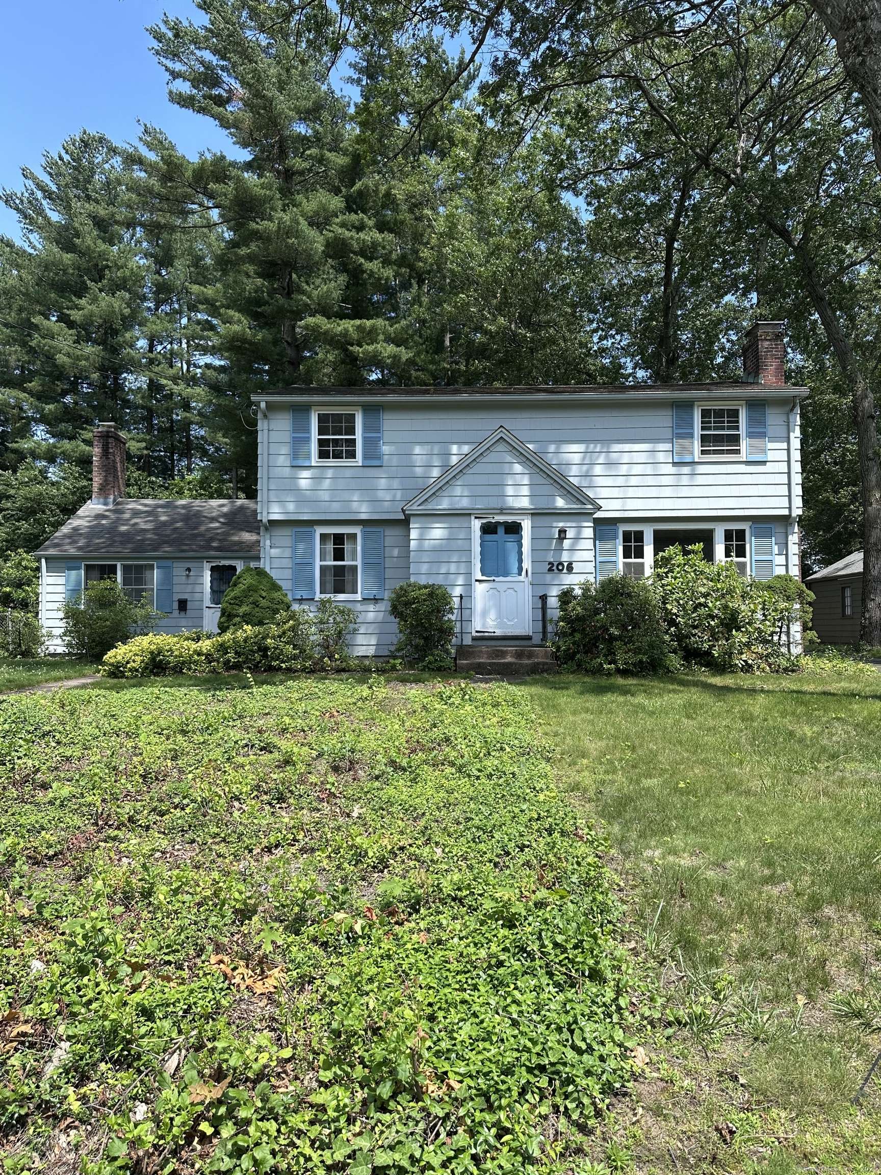206 Oak Street, East Hartford, CT 06118