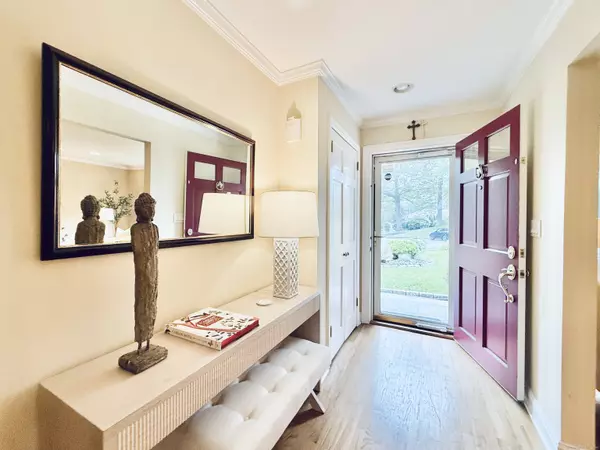 Stamford, CT 06905,1 Robinson Drive