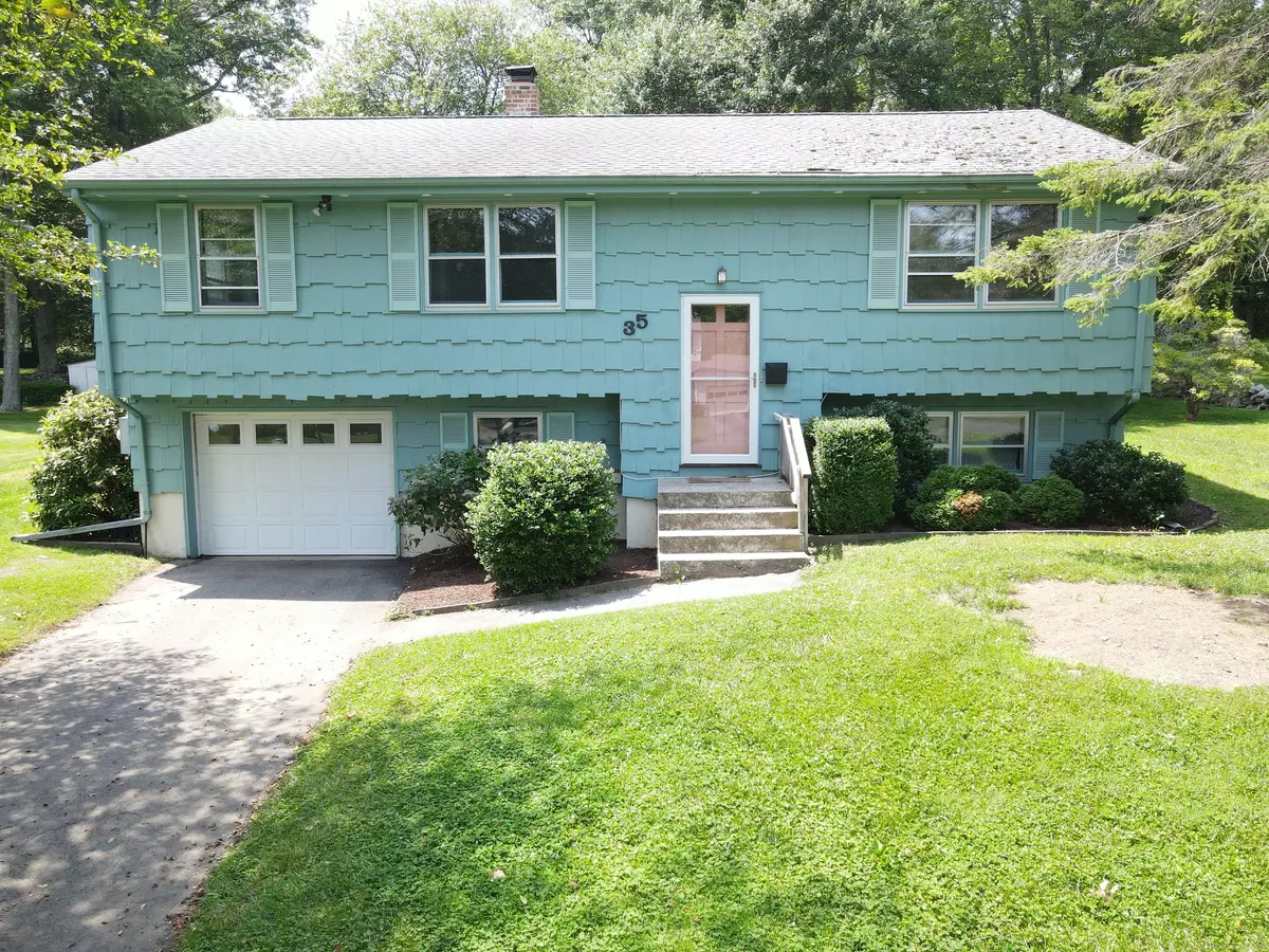 East Lyme, CT 06357,35 Corey Lane