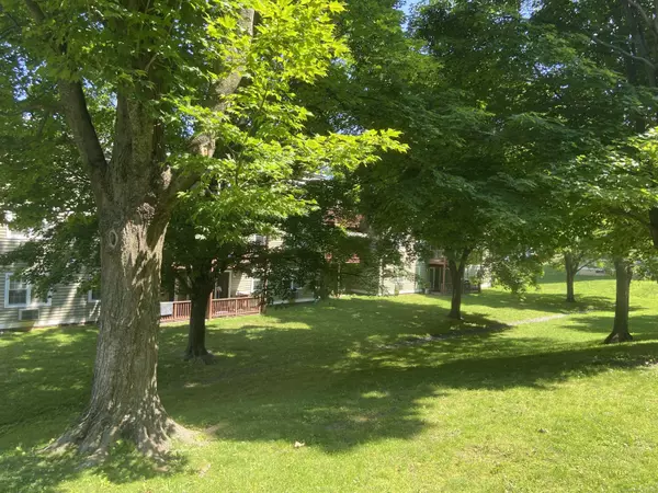 Danbury, CT 06810,5 Woodside Avenue #D41