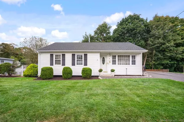 8 Briarwood Drive, Danbury, CT 06810