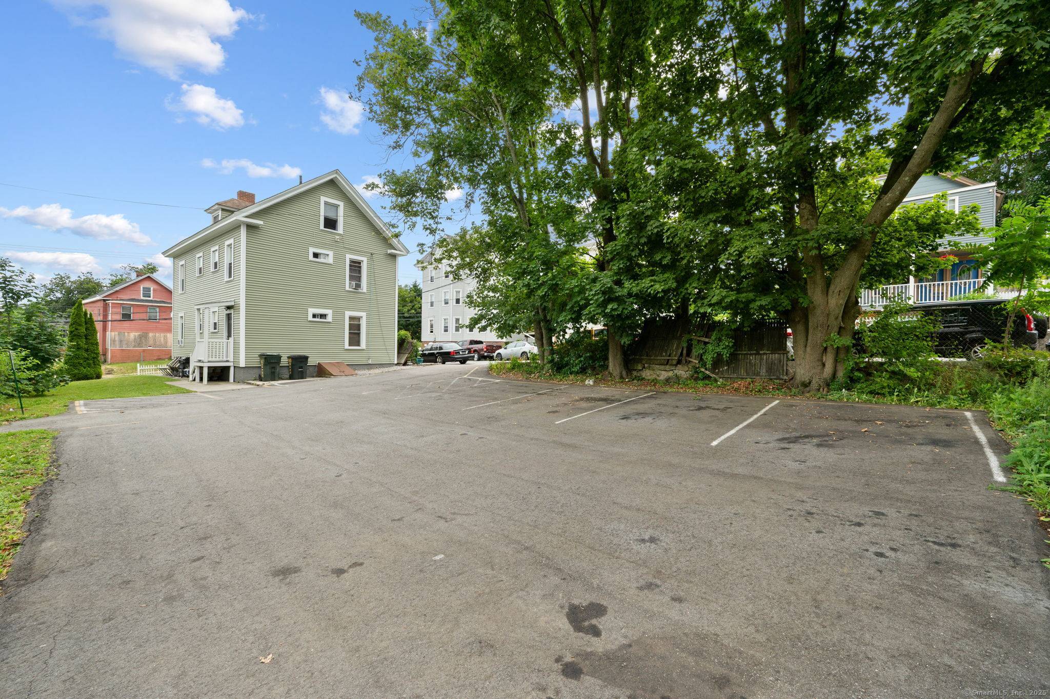 New London, CT 06320,845 Bank Street