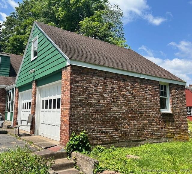 Bloomfield, CT 06002,70 Tunxis Avenue