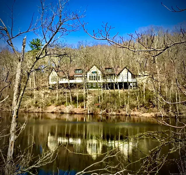 95 Shailer Pond Road, Deep River, CT 06417
