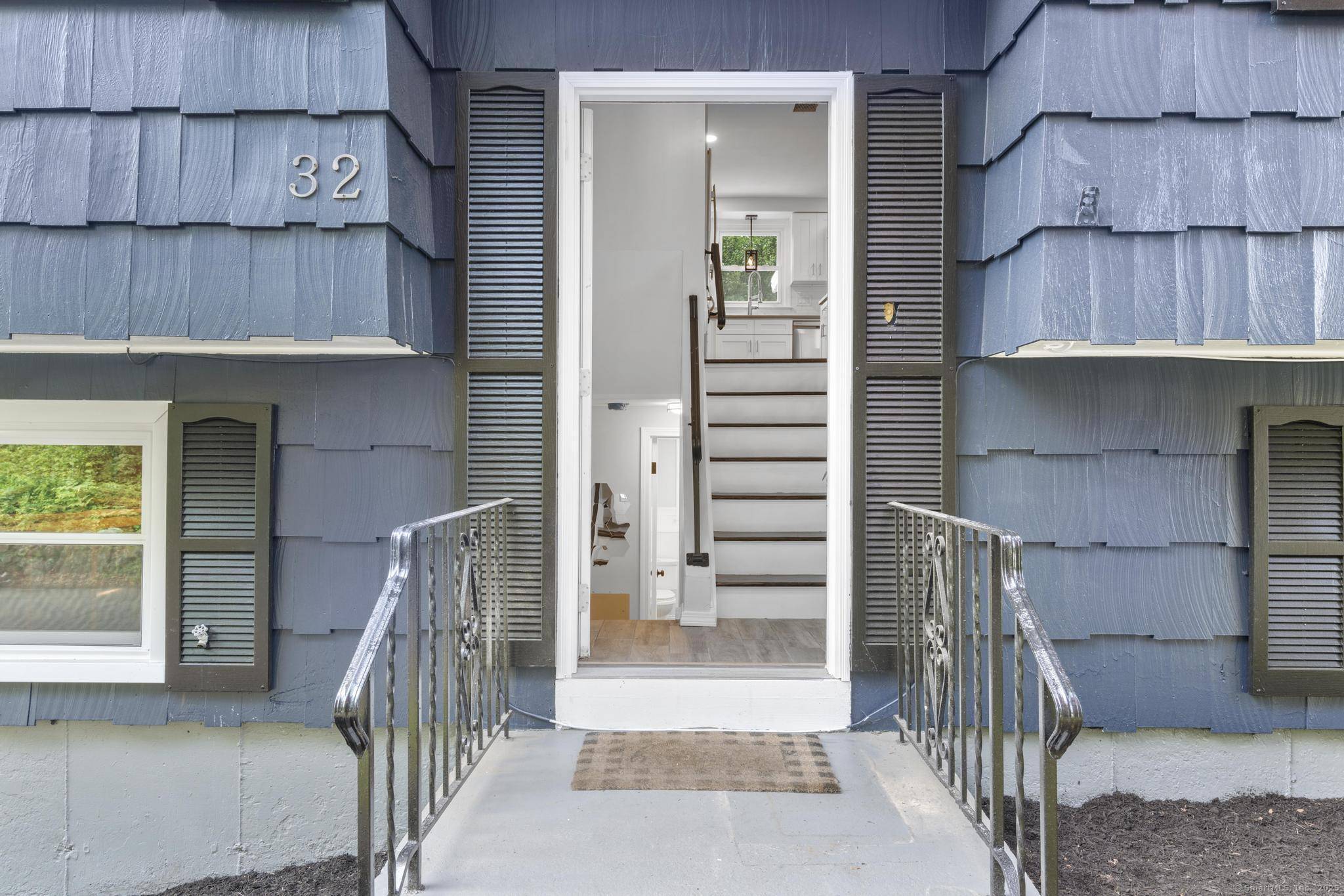 West Haven, CT 06516,32 Cullen Avenue