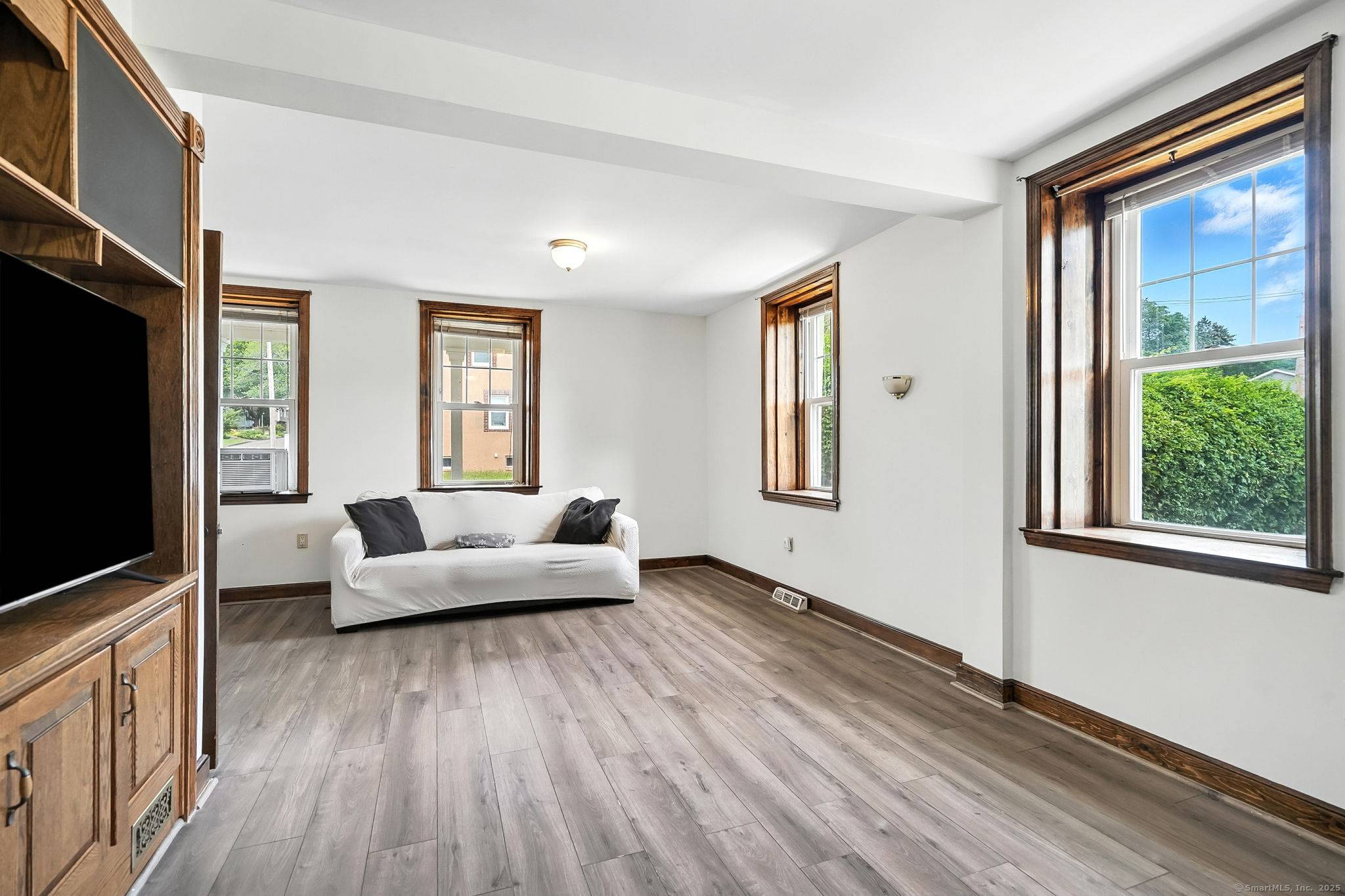 West Haven, CT 06516,92 Yates Street