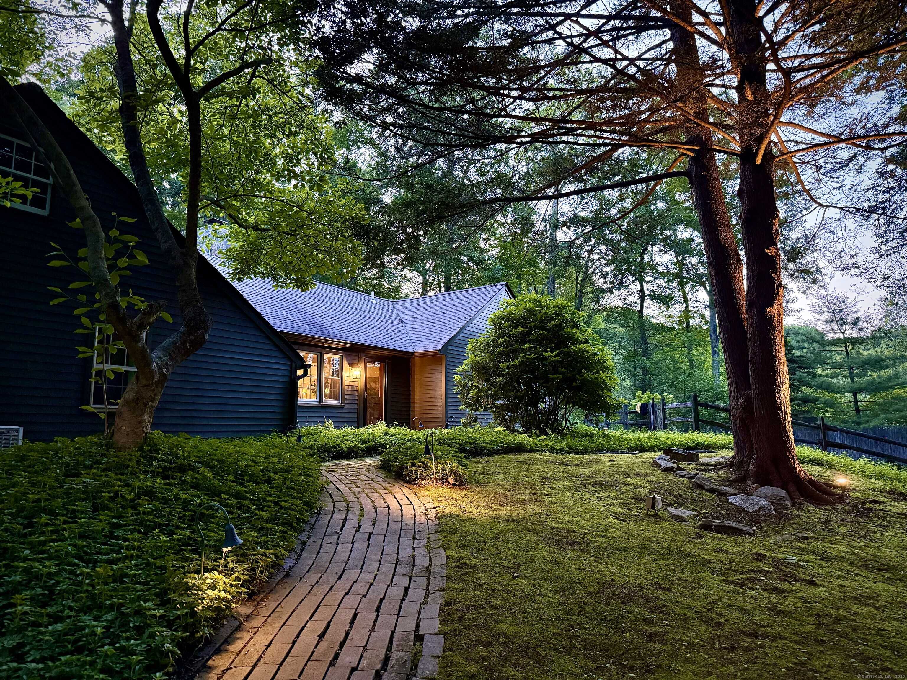 Woodbury, CT 06798,50 Elephant Rock Road