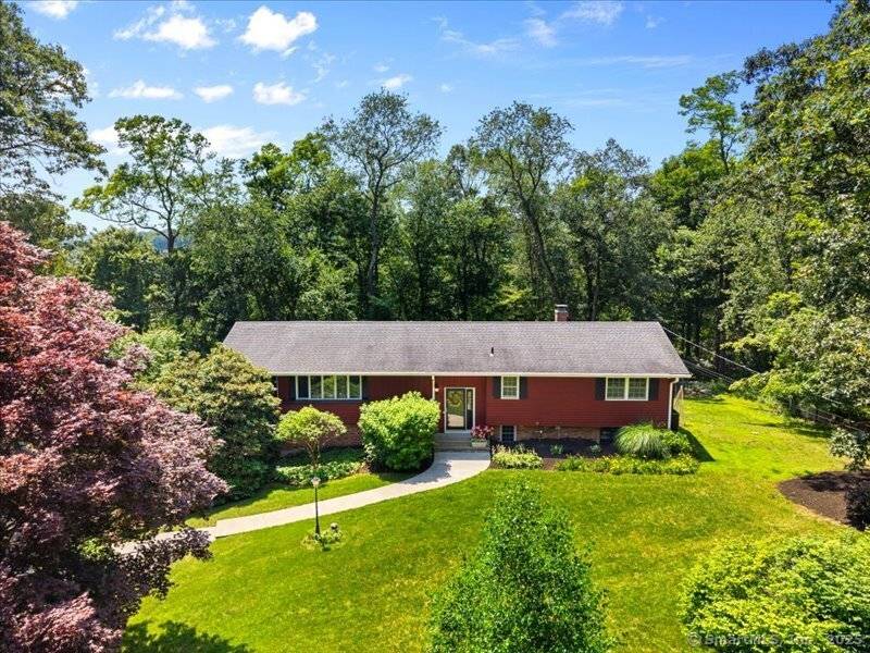 964 Red Fox Road, Orange, CT 06477