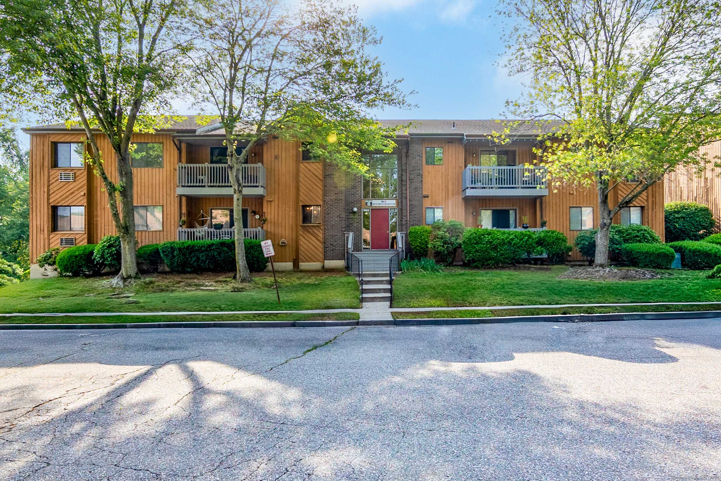 37 Riverview Drive #37, Bridgeport, CT 06606