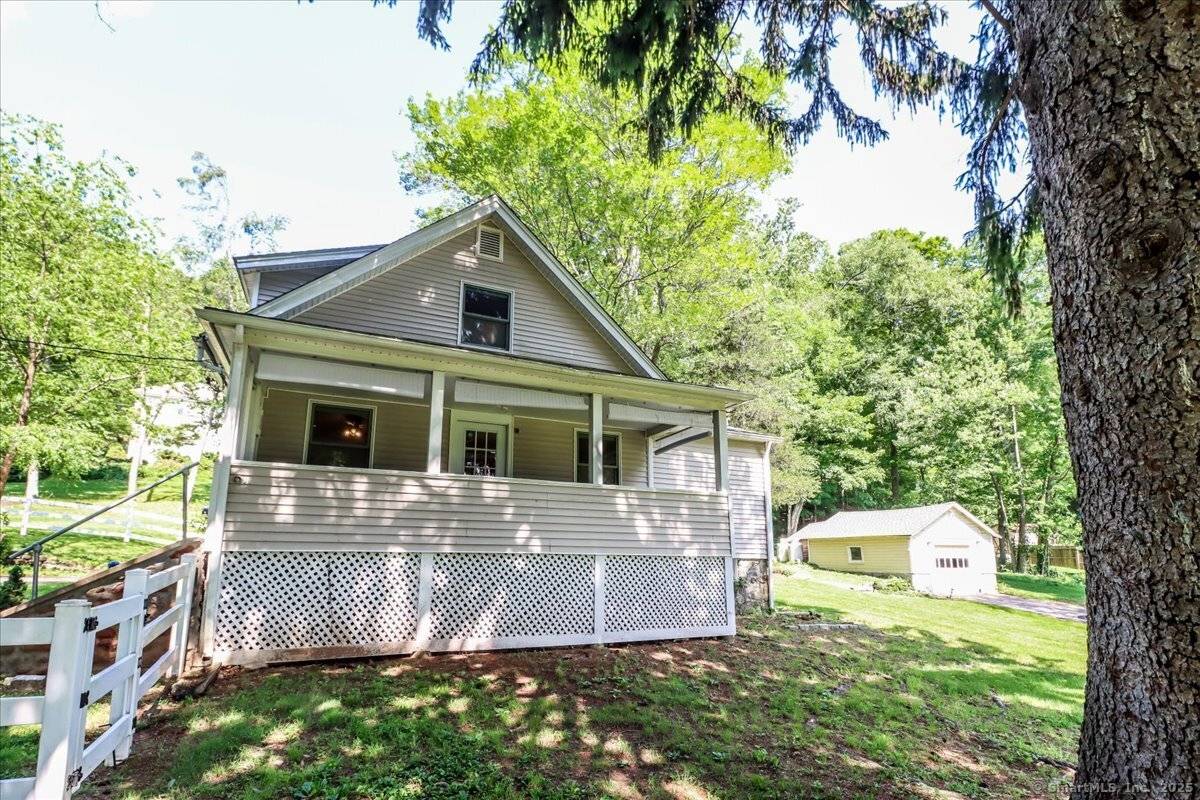 Cheshire, CT 06410,857 Marion Road