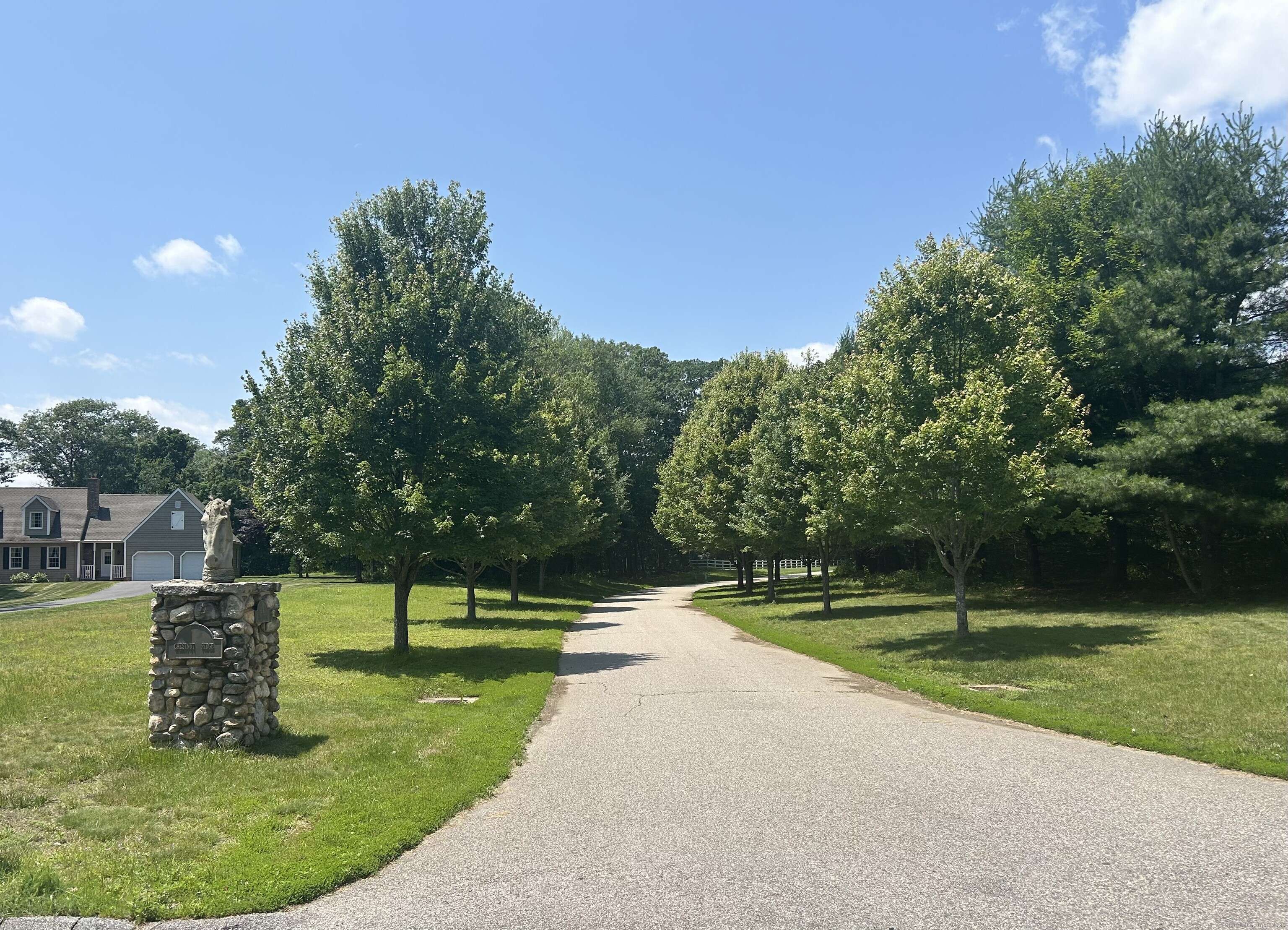 82C Pires Drive, Montville, CT 06370