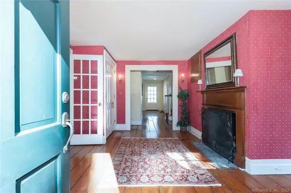 Wilton, CT 06897,300 Ridgefield Road