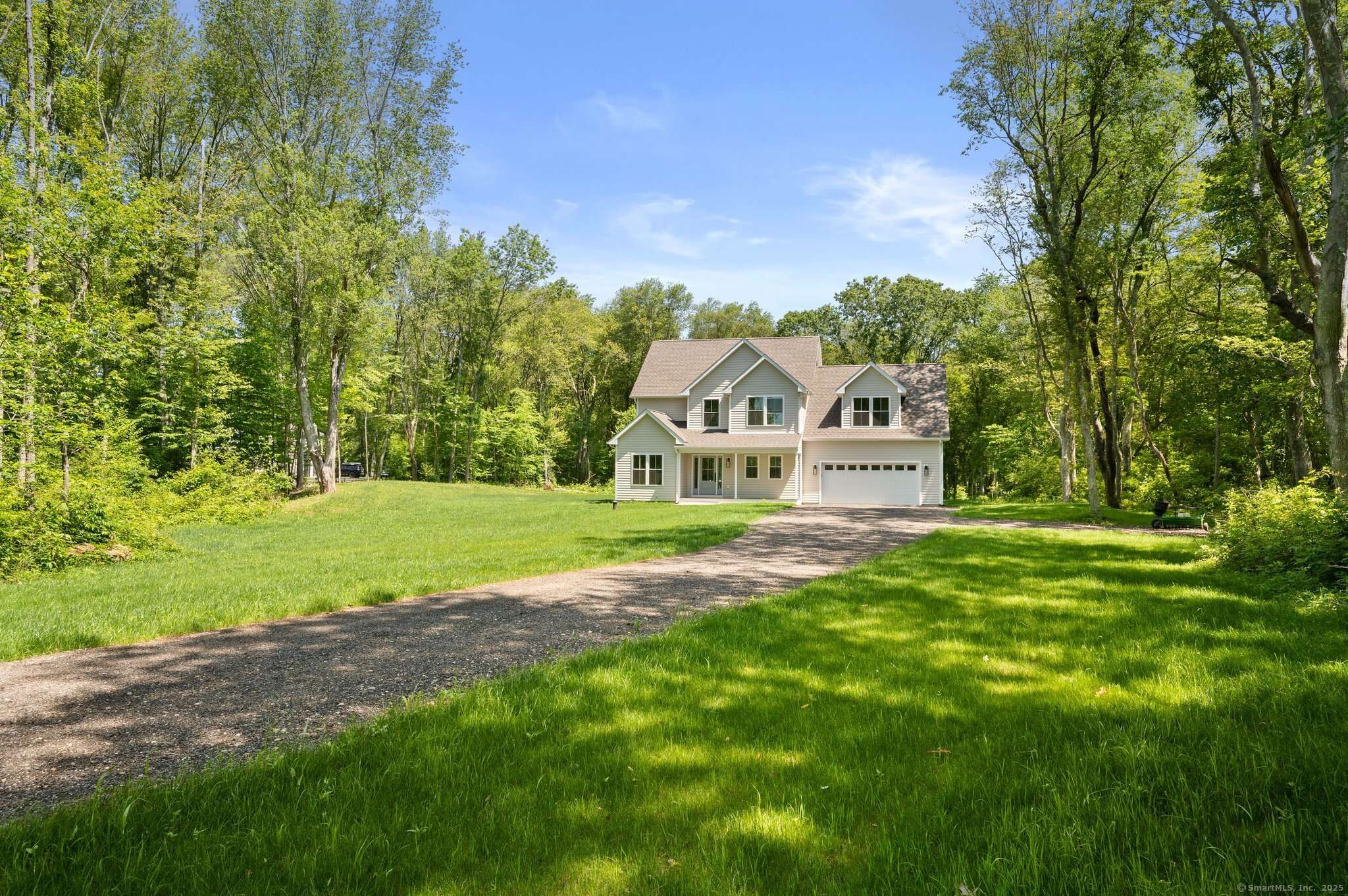 Montville, CT 06370,82B Pires Drive