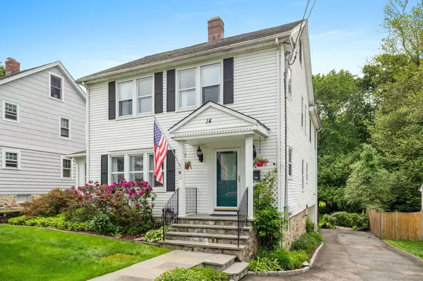 Darien, CT 06820,14 Maple Street