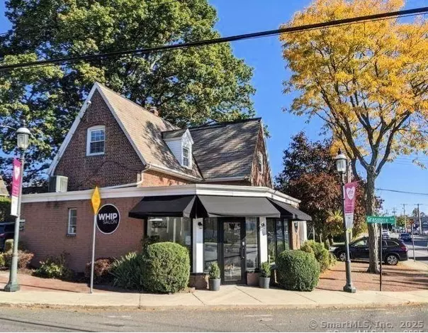 Fairfield, CT 06824,58 Post Road