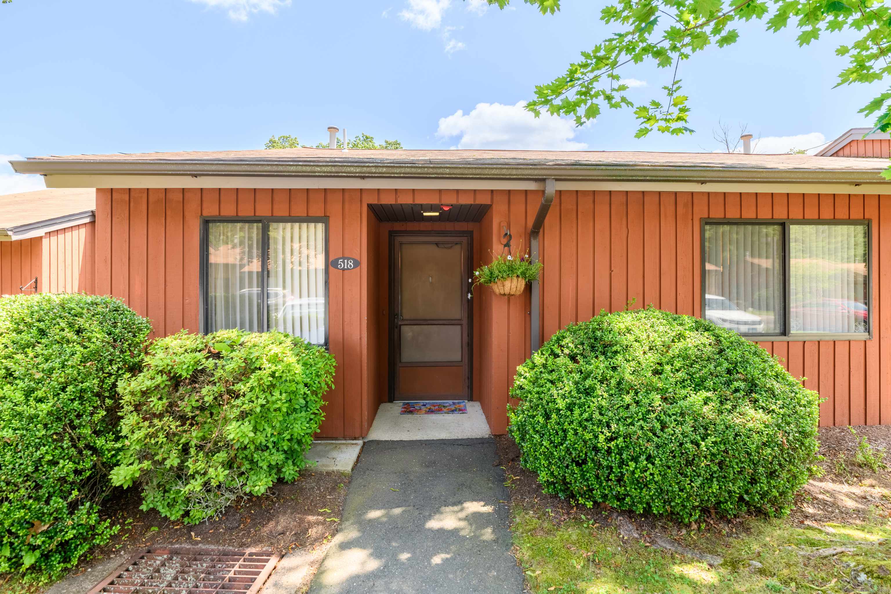 518 Asbury Ridge #518, Shelton, CT 06484
