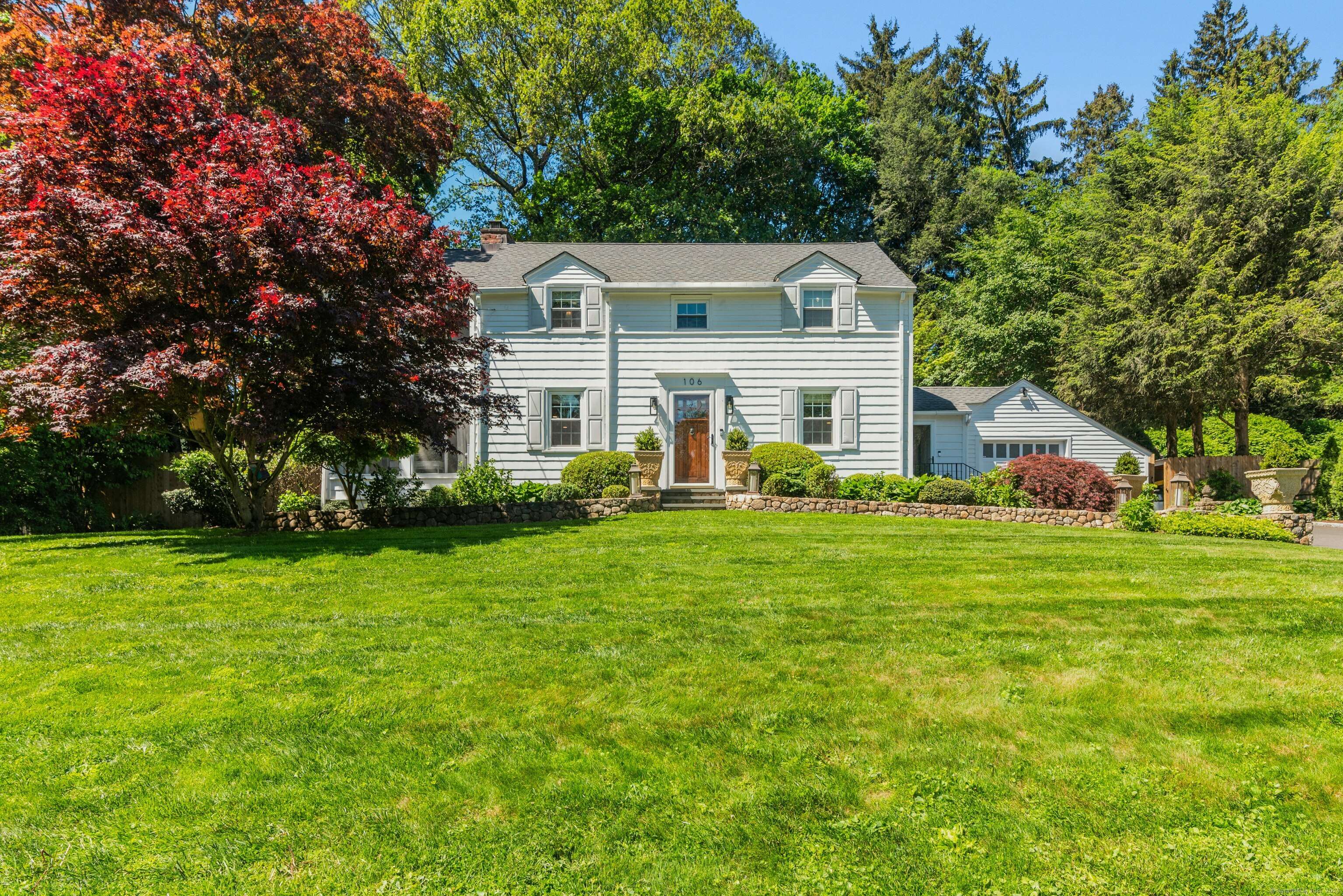 New Canaan, CT 06840,106 Kimberly Place