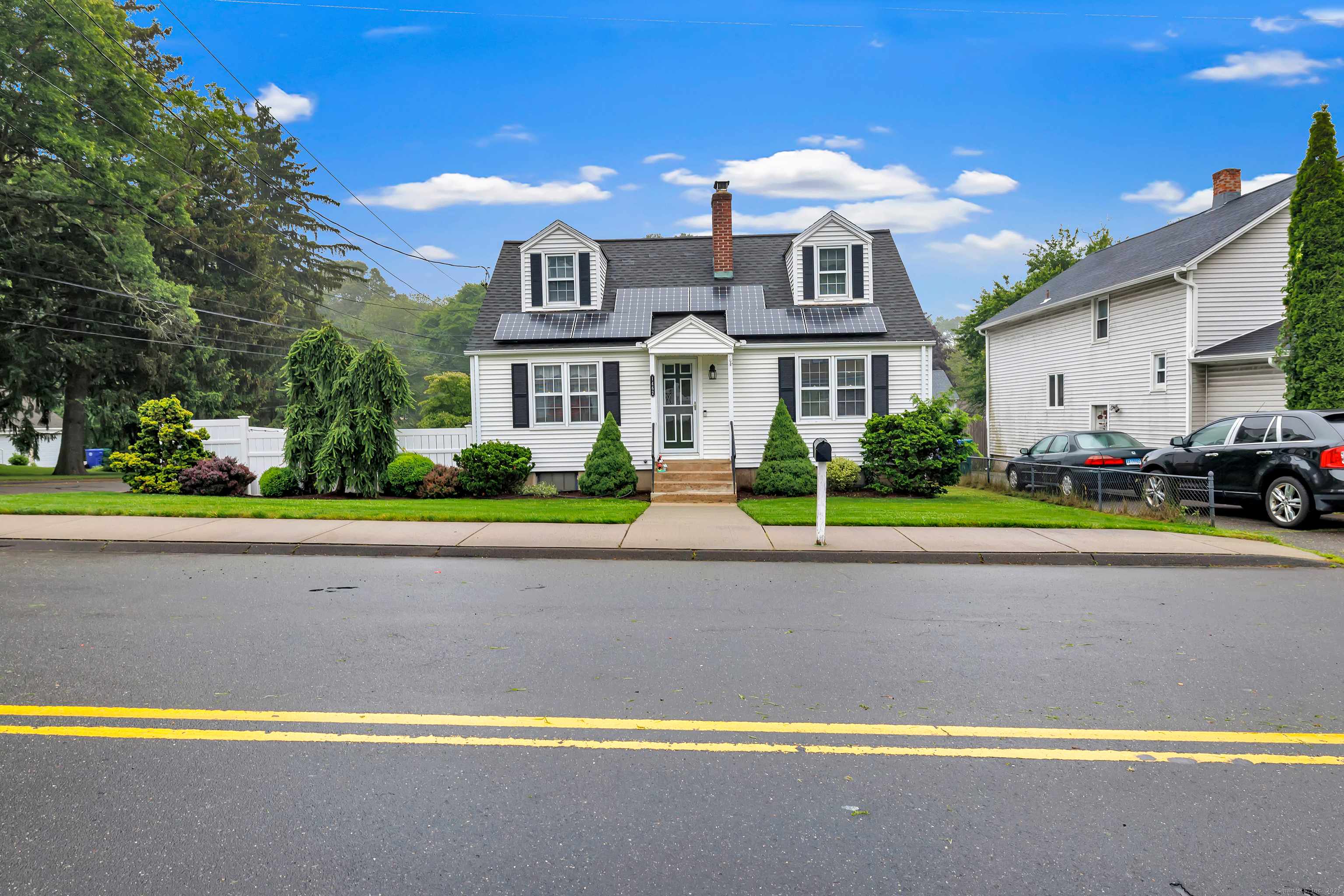1462 Cutspring Road, Stratford, CT 06614