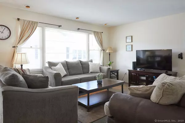 New London, CT 06320,1129 Ocean Avenue