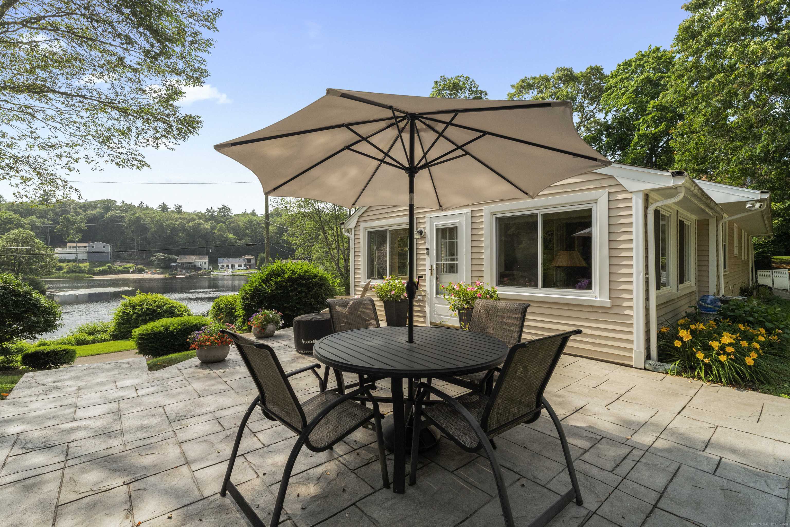 79 Fall Road, Guilford, CT 06437