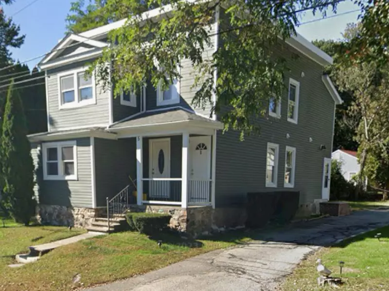5 Pinehurst Avenue #2, Waterbury, CT 06705