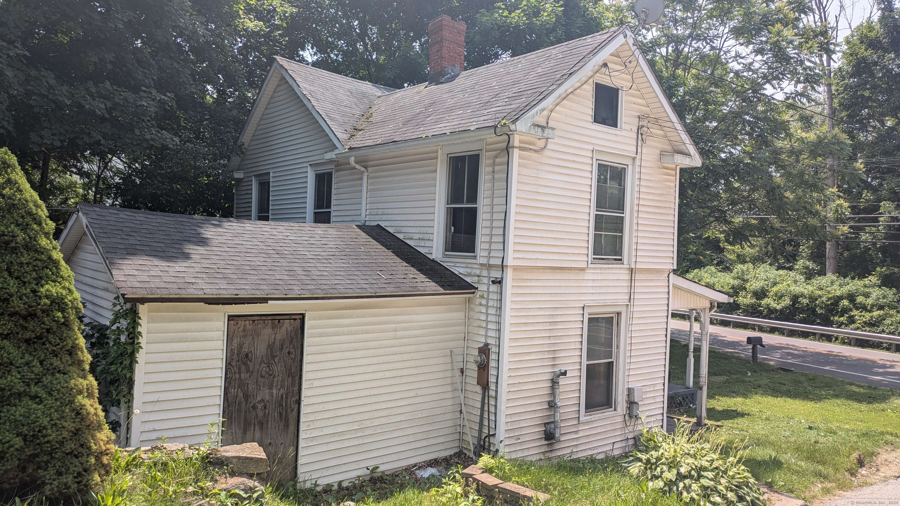Montville, CT 06382,195 Route 163