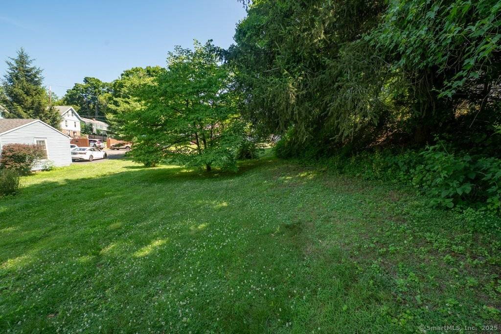 Hamden, CT 06518,166 Forest Street