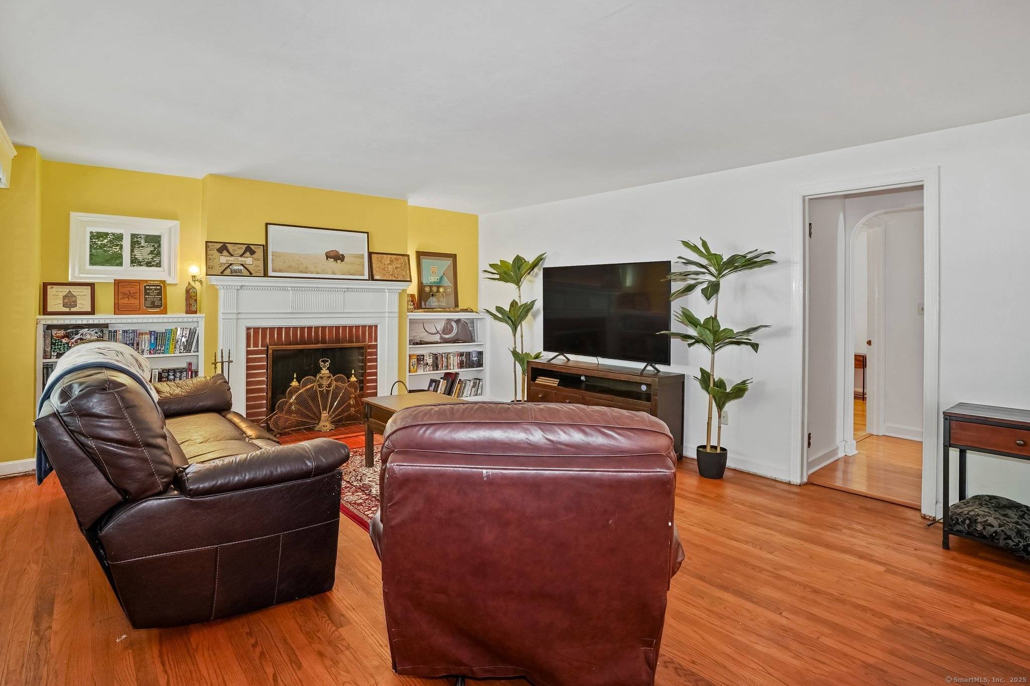 Hamden, CT 06514,57 Lakeview Avenue