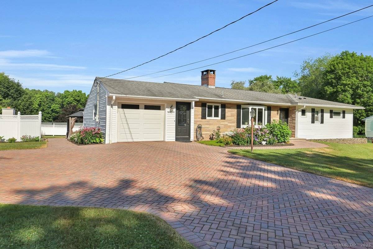 North Branford, CT 06472,86 Forest View Road